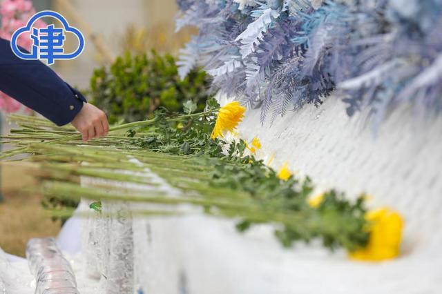 天津市多家市属殡仪服务单位举办清明节集体代祭活动 